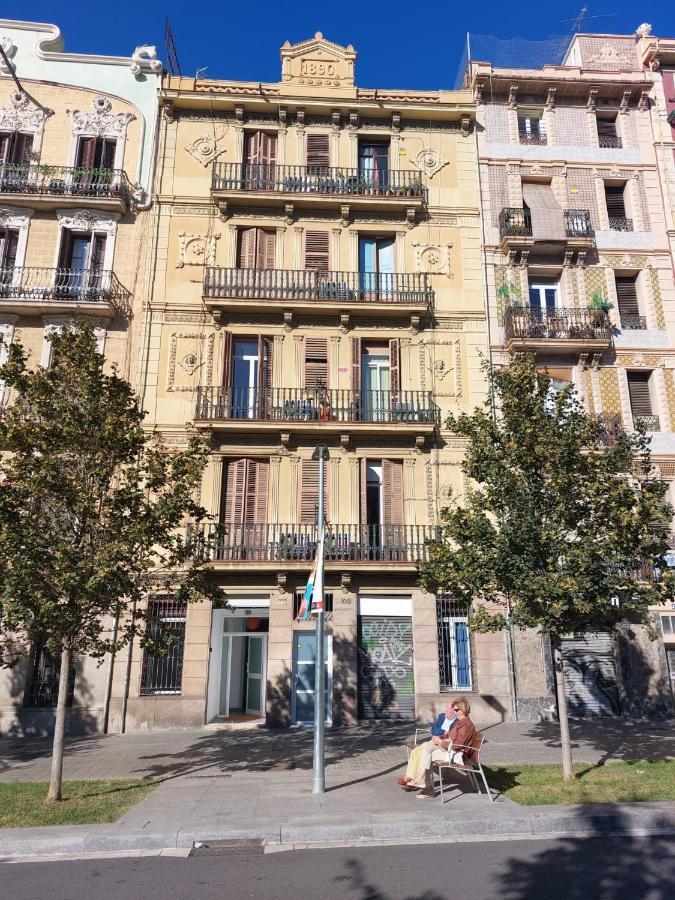 Clot Mirabarna Apartments Barcelona Luaran gambar